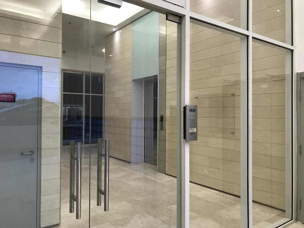 קוטה קינבלו דירות באזור Central Business District, בגודל 68 מר, עם 2 חדרי שינה ו- 1 חדרי רחצה פרטיים מראה חיצוני תמונה